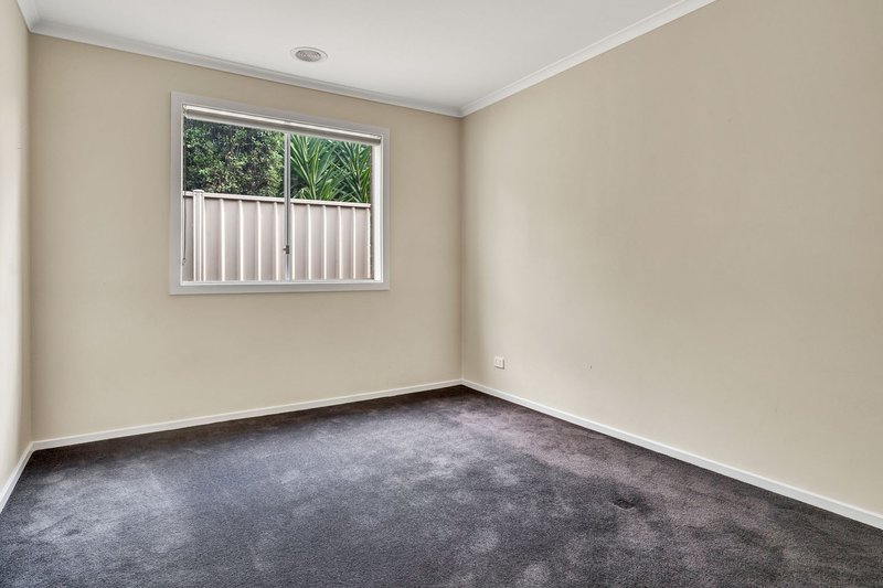 Photo - 14 Alice Close, Bacchus Marsh VIC 3340 - Image 5