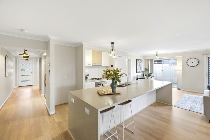 Photo - 14 Alice Close, Bacchus Marsh VIC 3340 - Image 5