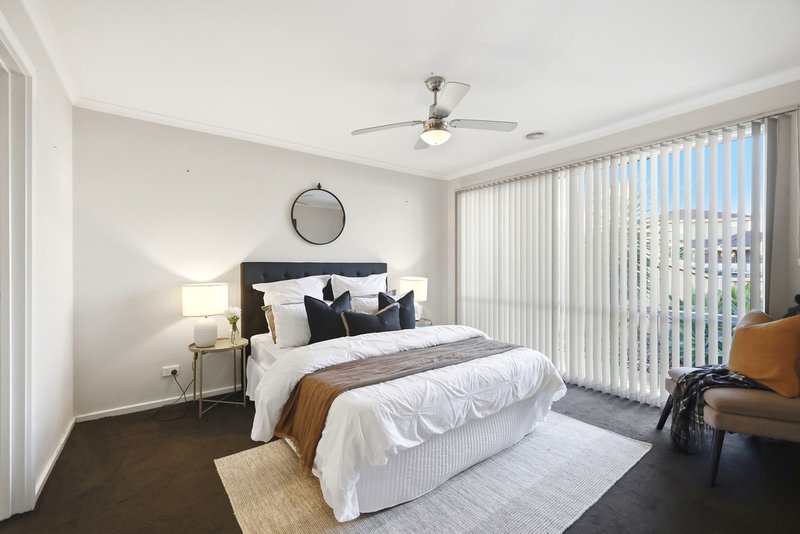 Photo - 14 Alice Close, Bacchus Marsh VIC 3340 - Image 13