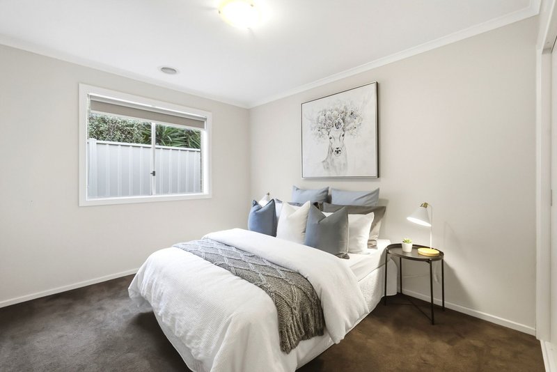 Photo - 14 Alice Close, Bacchus Marsh VIC 3340 - Image 16