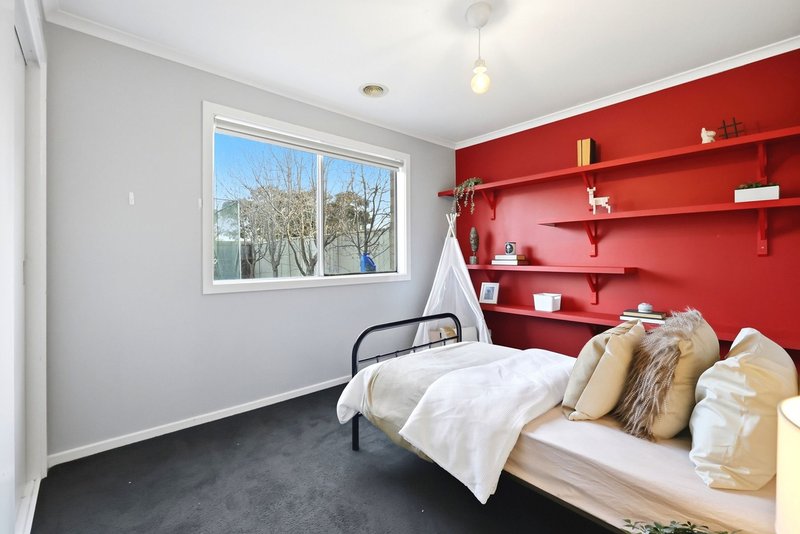 Photo - 14 Alice Close, Bacchus Marsh VIC 3340 - Image 18