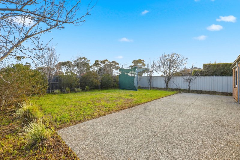Photo - 14 Alice Close, Bacchus Marsh VIC 3340 - Image 21