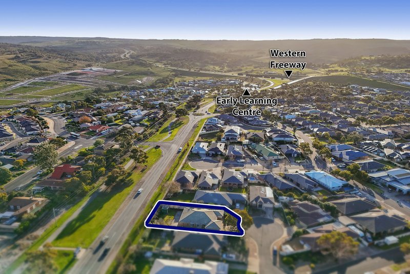 Photo - 14 Alice Close, Bacchus Marsh VIC 3340 - Image 26