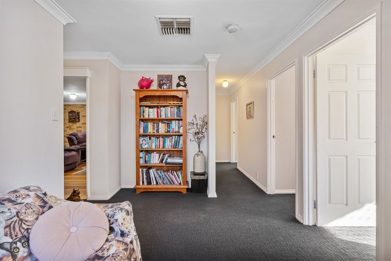 Photo - 14 Allington Avenue, Ballajura WA 6066 - Image 12