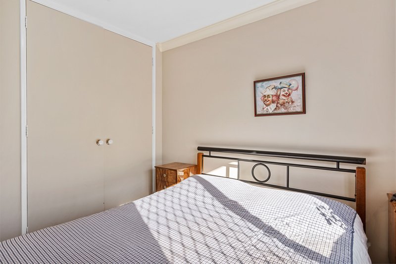 Photo - 14 Allington Avenue, Ballajura WA 6066 - Image 15
