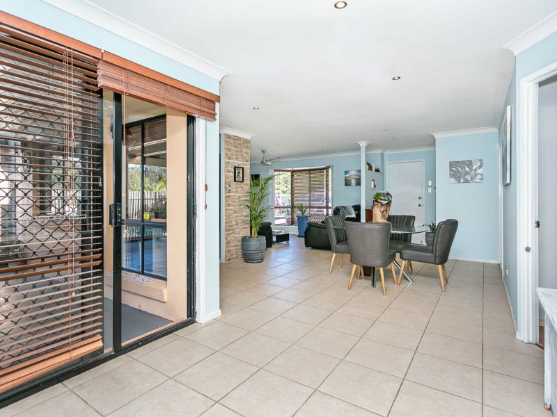 Photo - 14 Altos Court, Mudgeeraba QLD 4213 - Image 7