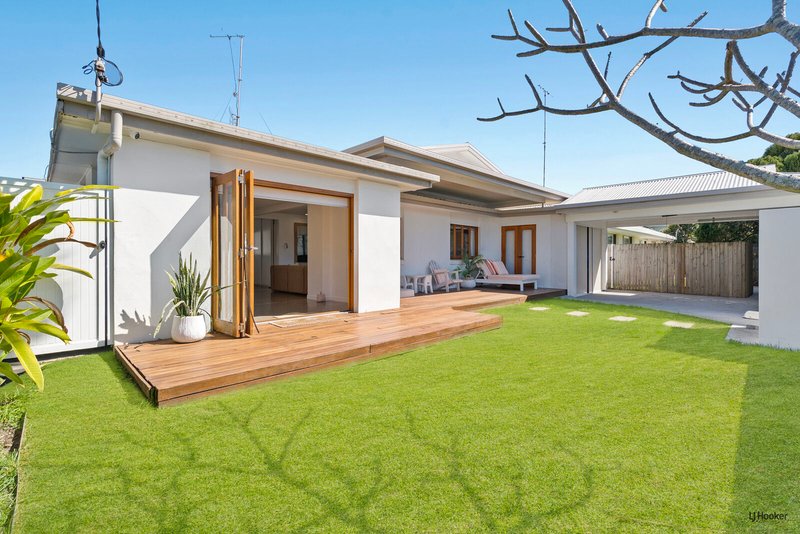 Photo - 14 Amboina Avenue, Palm Beach QLD 4221 - Image 4