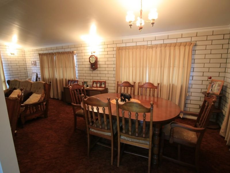 Photo - 14 Anabranch Rd , Jarvisfield QLD 4807 - Image 5