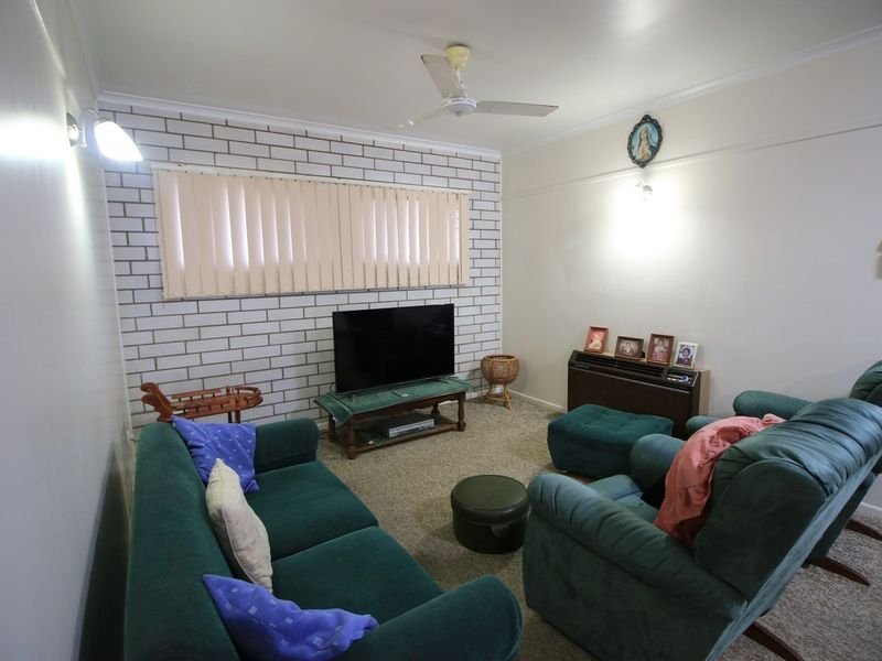 Photo - 14 Anabranch Rd , Jarvisfield QLD 4807 - Image 6