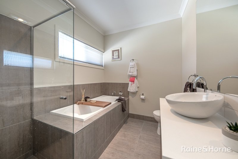 Photo - 1/4 Anderson Road, Sunbury VIC 3429 - Image 9