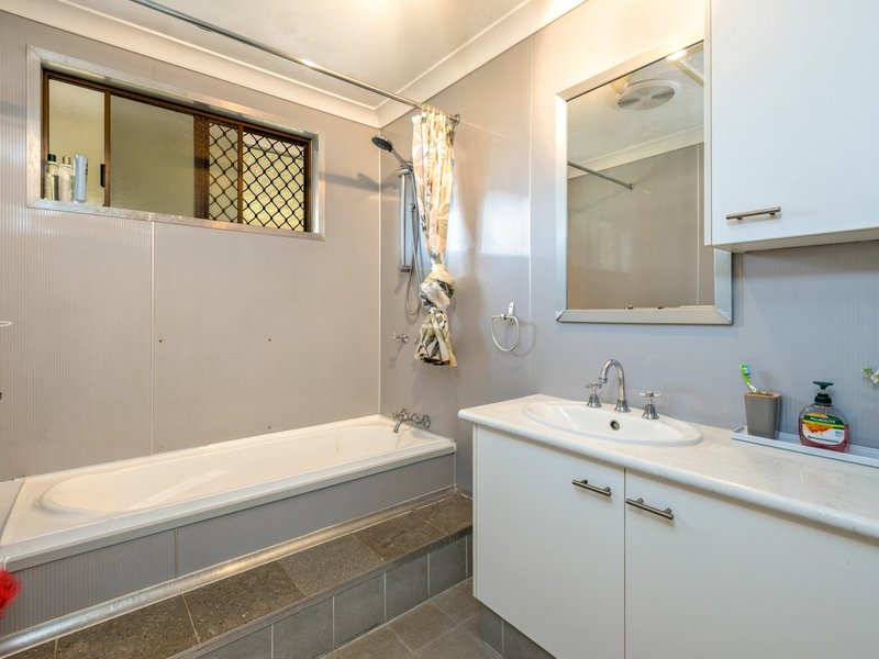 Photo - 14 Anderson Road, Woree QLD 4868 - Image 7