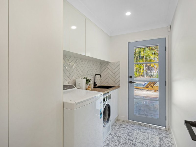 Photo - 14 Angaston Avenue, Carrara QLD 4211 - Image 16