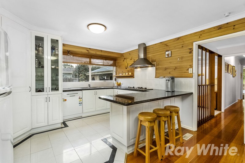 Photo - 14 Anora Crescent, Mulgrave VIC 3170 - Image 2