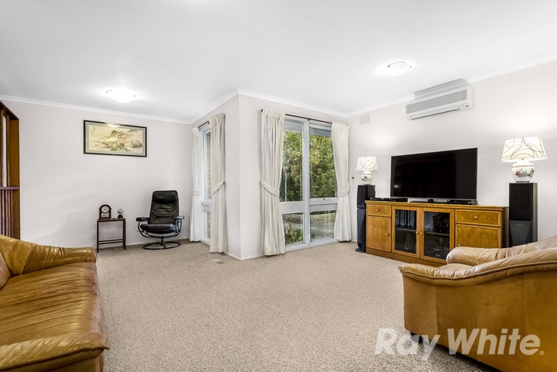 Photo - 14 Anora Crescent, Mulgrave VIC 3170 - Image 3