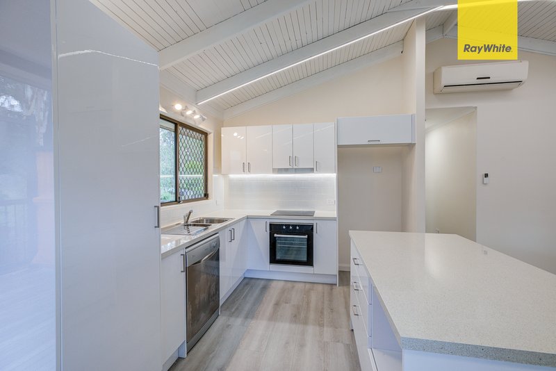 Photo - 14 Antares Avenue, Kingston QLD 4114 - Image 4