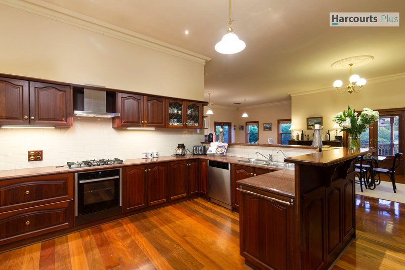 Photo - 14 Arafura Court, Hallett Cove SA 5158 - Image 8