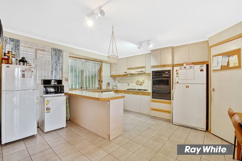 Photo - 14 Argyle Crescent, Werribee VIC 3030 - Image 3