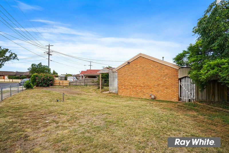 Photo - 14 Argyle Crescent, Werribee VIC 3030 - Image 7