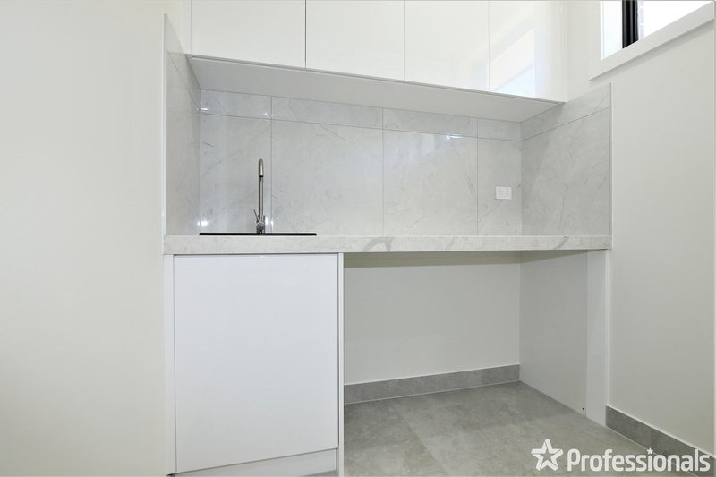 Photo - 1/4 Arilpa Court, Ashwood VIC 3147 - Image 9