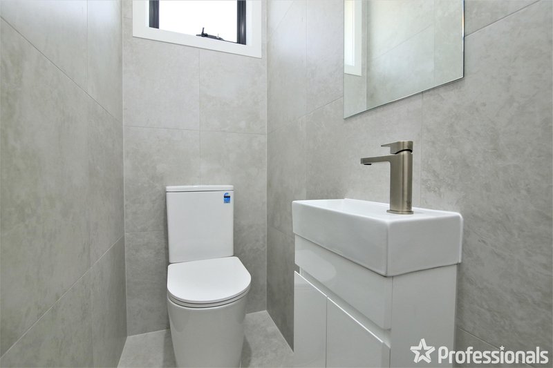 Photo - 1/4 Arilpa Court, Ashwood VIC 3147 - Image 23