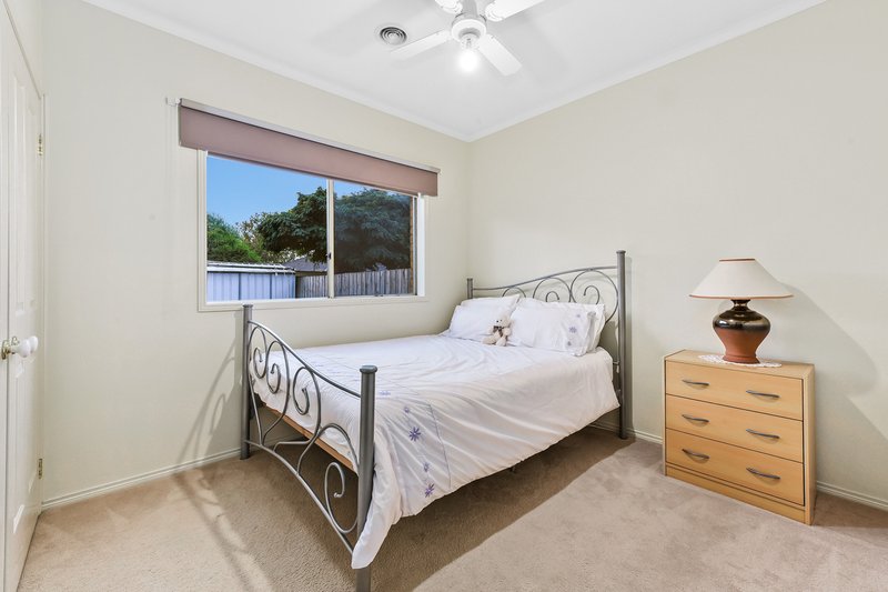 Photo - 14 Arlington Place, Narre Warren South VIC 3805 - Image 14