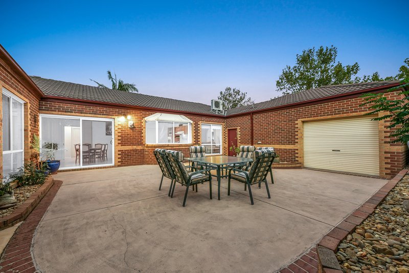 Photo - 14 Arlington Place, Narre Warren South VIC 3805 - Image 18