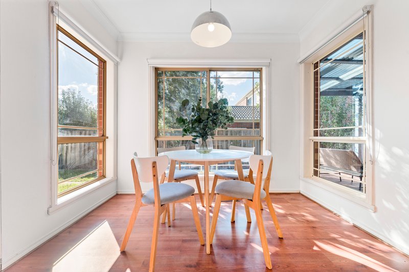 Photo - 14 Armagh Crescent, Wantirna South VIC 3152 - Image 7