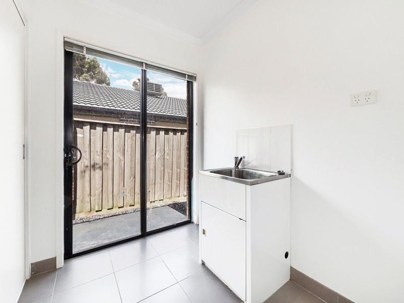 Photo - 14 Armstrong Street, Cranbourne East VIC 3977 - Image 19