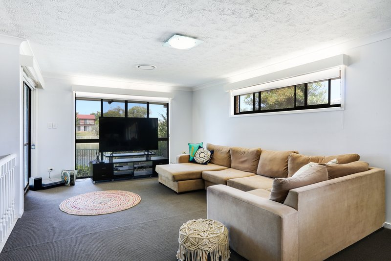 Photo - 14 Aroona Avenue, Broadbeach Waters QLD 4218 - Image 15