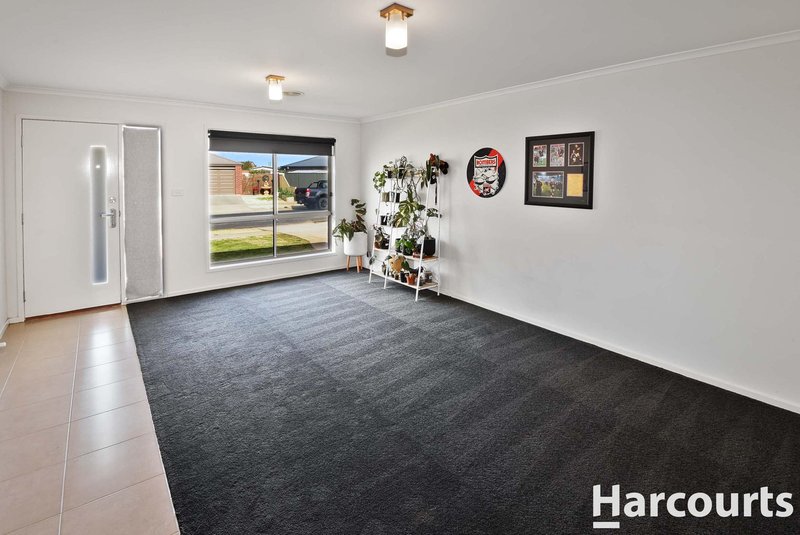 Photo - 14 Arthur Drive, Horsham VIC 3400 - Image 2