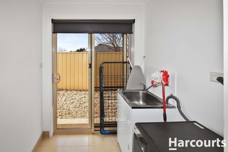 Photo - 14 Arthur Drive, Horsham VIC 3400 - Image 12