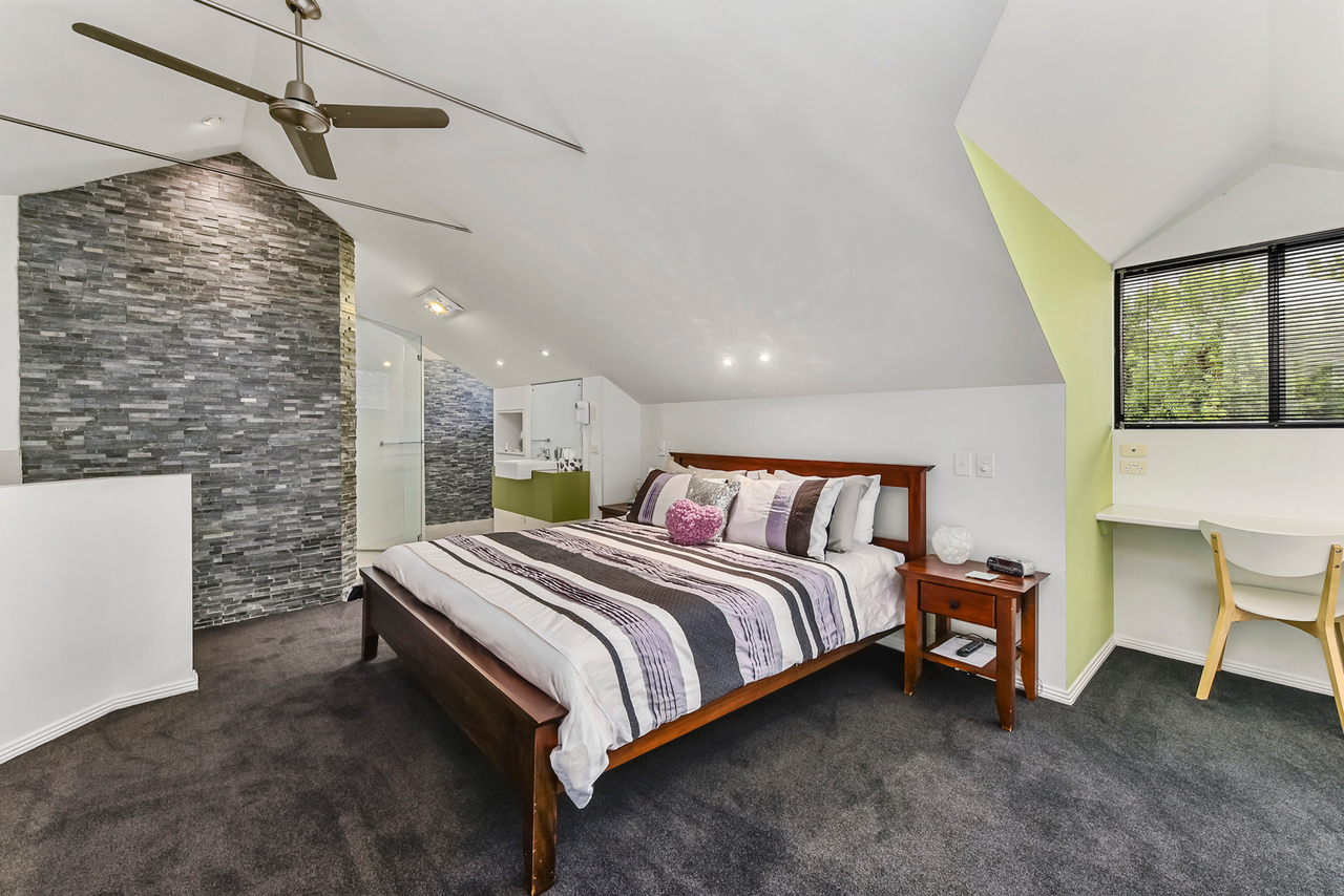 6-bedroom house at 14 Arthur Street, Penola SA 5277, Wattle Range, South Australia