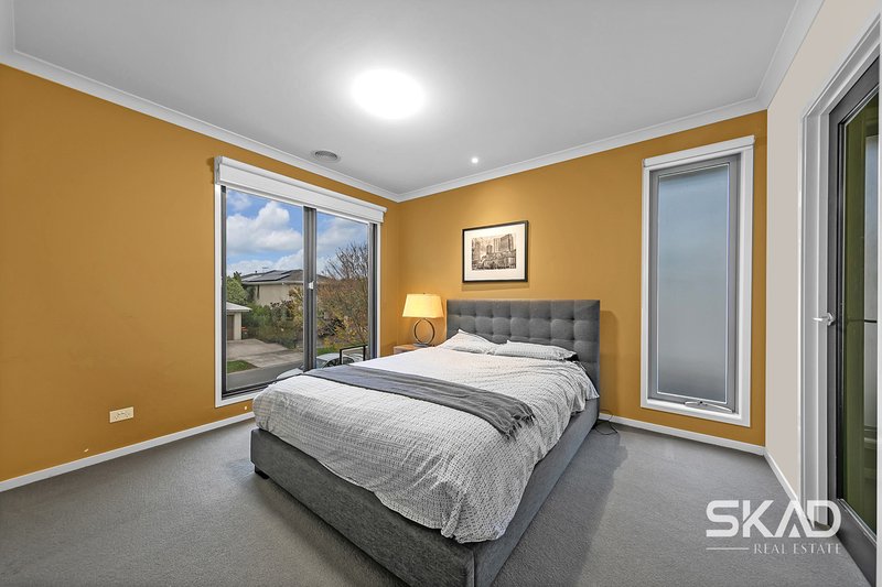 Photo - 14 Asbury Street, Craigieburn VIC 3064 - Image 16