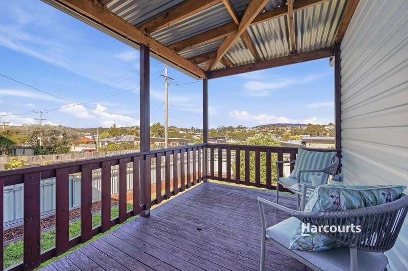 Photo - 14 Ashburner Street, Devonport TAS 7310 - Image 2