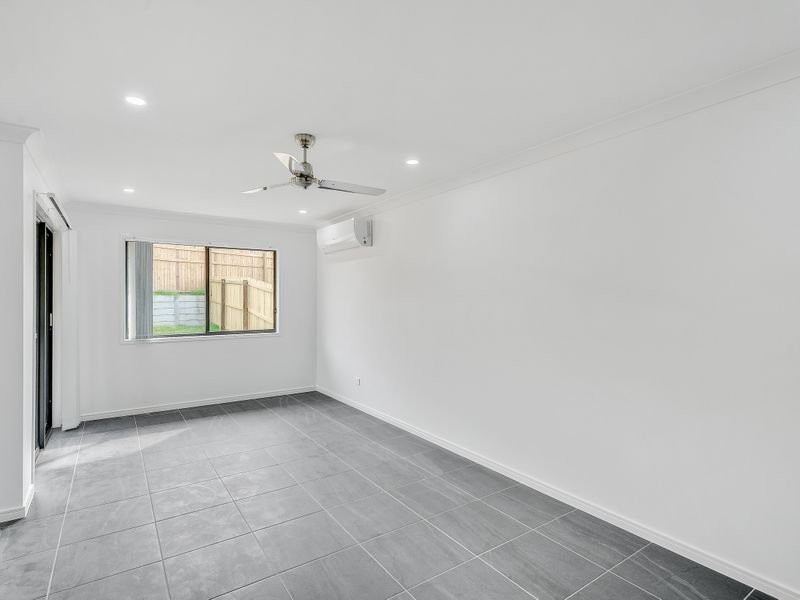 Photo - 14 Ashton Avenue, Redbank QLD 4301 - Image 6