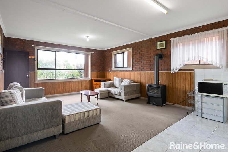 Photo - 14 Aster Close, Meadow Heights VIC 3048 - Image 13