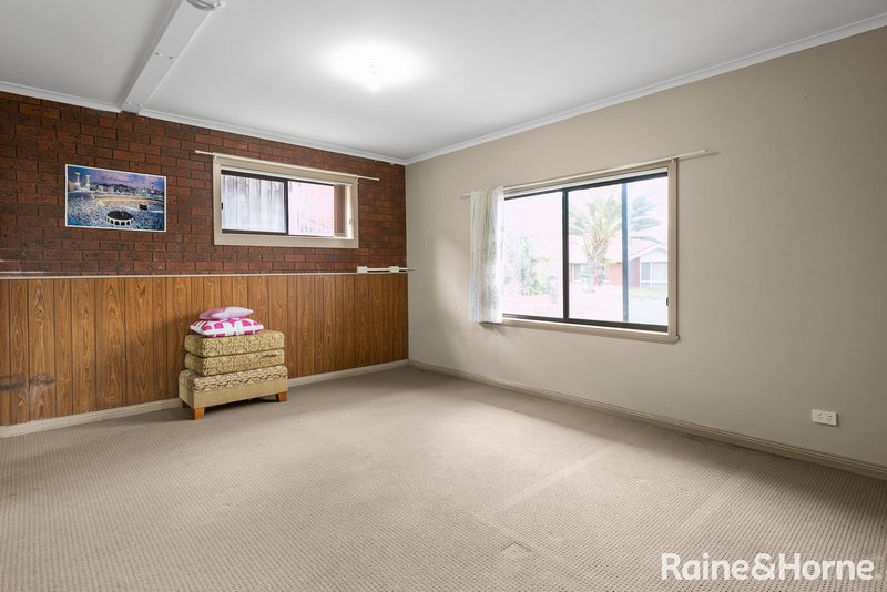 Photo - 14 Aster Close, Meadow Heights VIC 3048 - Image 14