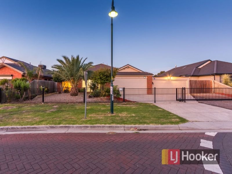 14 Astley Wynd, Lynbrook VIC 3975