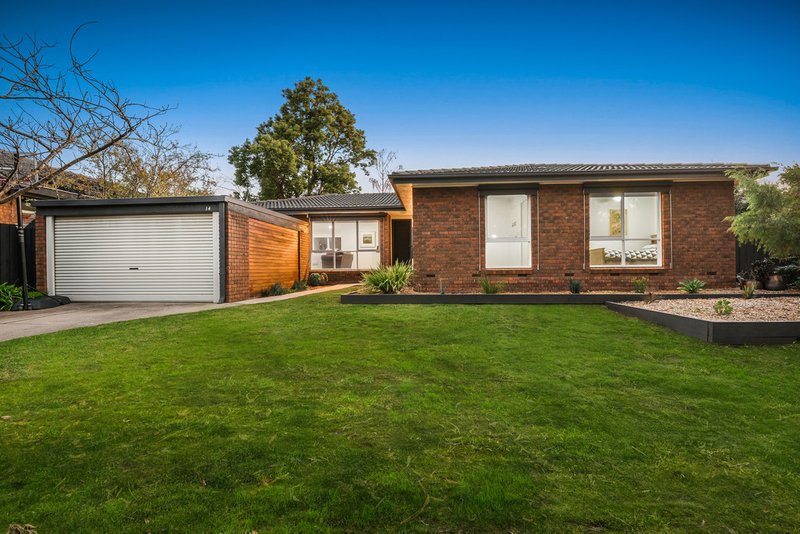 14 Aston Heath, Glen Waverley VIC 3150