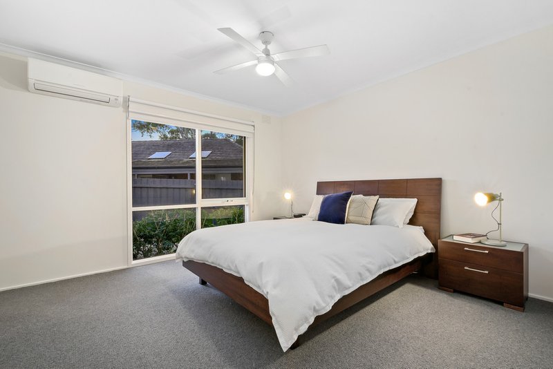 Photo - 14 Aston Heath, Glen Waverley VIC 3150 - Image 9