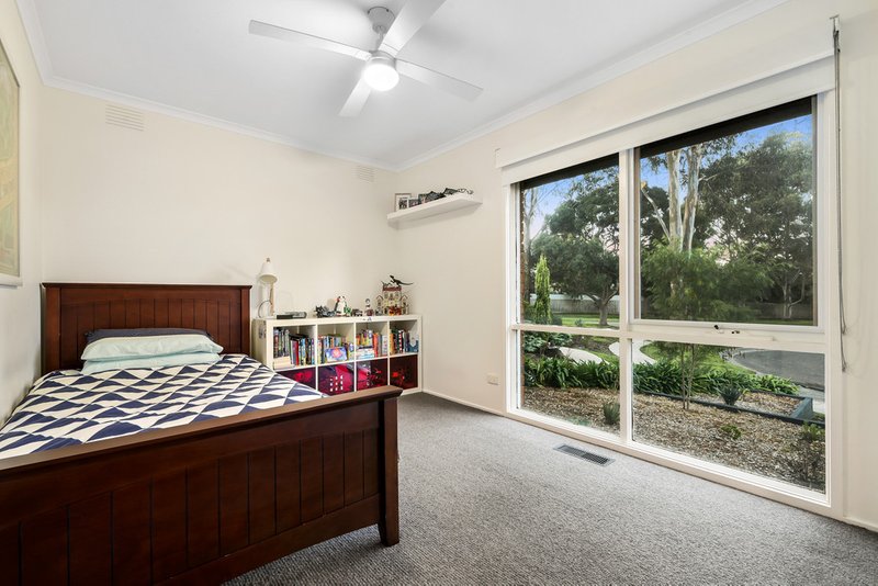 Photo - 14 Aston Heath, Glen Waverley VIC 3150 - Image 11