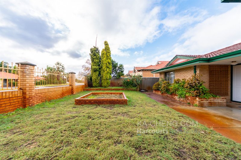 Photo - 14 Aussat Drive, Eden Hill WA 6054 - Image 2