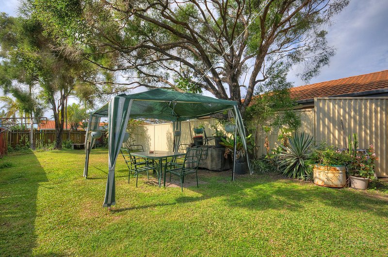 Photo - 1/4 Avi Court, Labrador QLD 4215 - Image 9