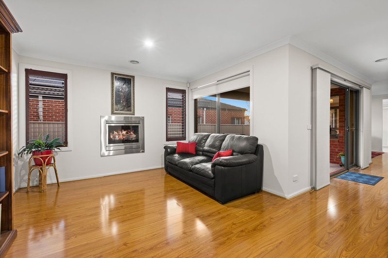 Photo - 14 Backous Way, Noble Park VIC 3174 - Image 4