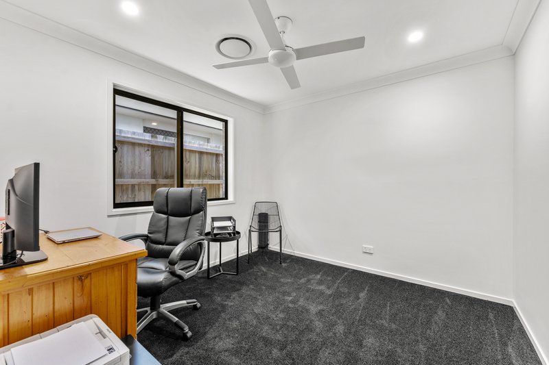 Photo - 14 Bae Street, Logan Reserve QLD 4133 - Image 11