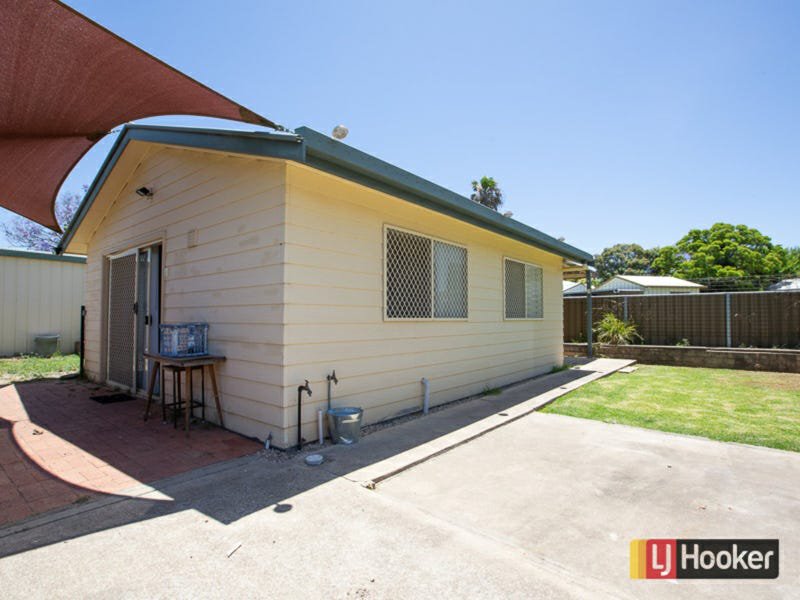 Photo - 14 Baird Crescent, South Tamworth NSW 2340 - Image 6