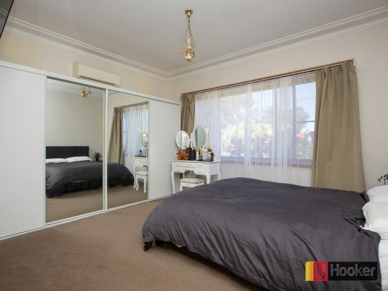 Photo - 14 Baird Crescent, South Tamworth NSW 2340 - Image 13