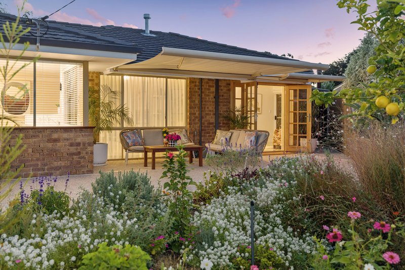 Photo - 14 Balbiri Close, Wilson WA 6107 - Image 2