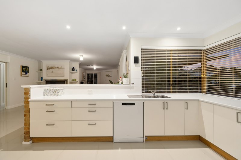 Photo - 14 Balbiri Close, Wilson WA 6107 - Image 3