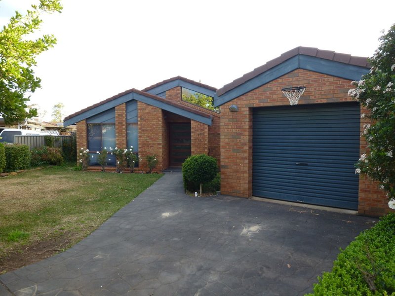 14 Balmoral Place, Dubbo NSW 2830